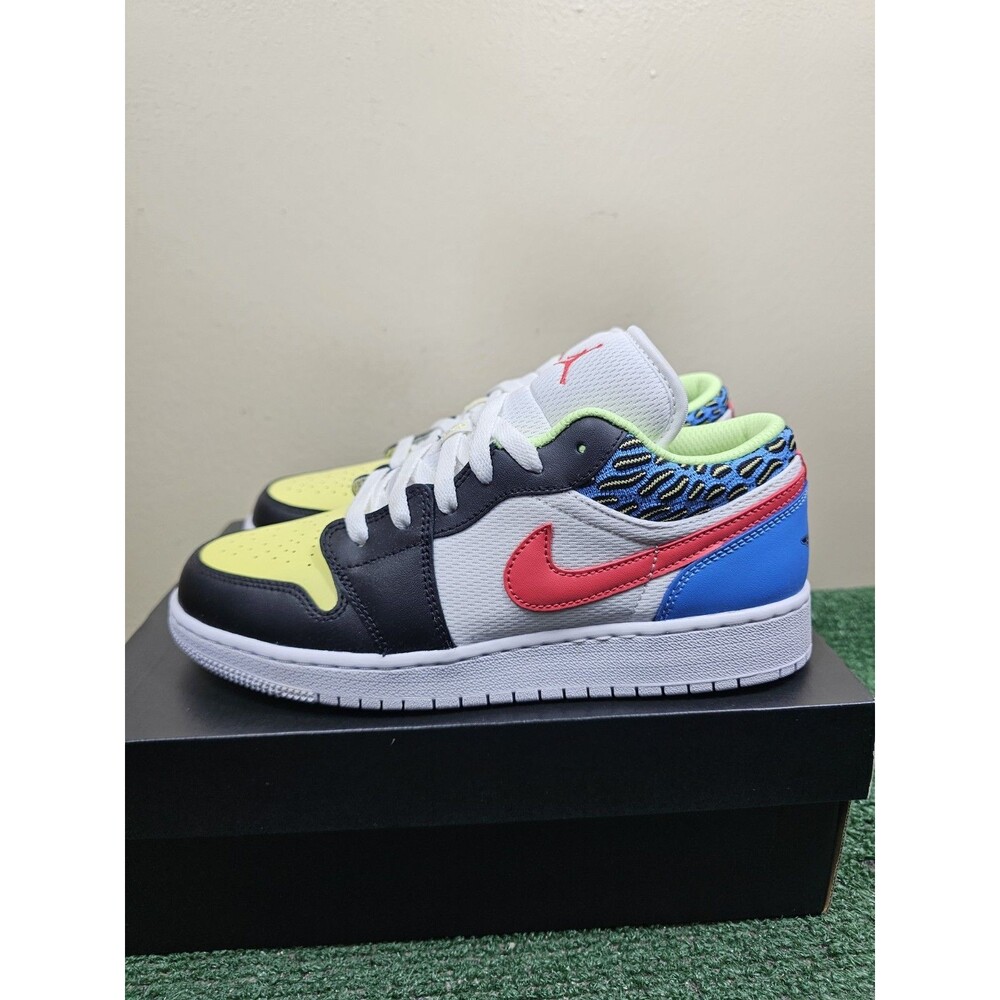 Nike Air Jordan 1 Low Black Fusion Red Youth 6Y Shoes DH5927 006 Women's 7.5